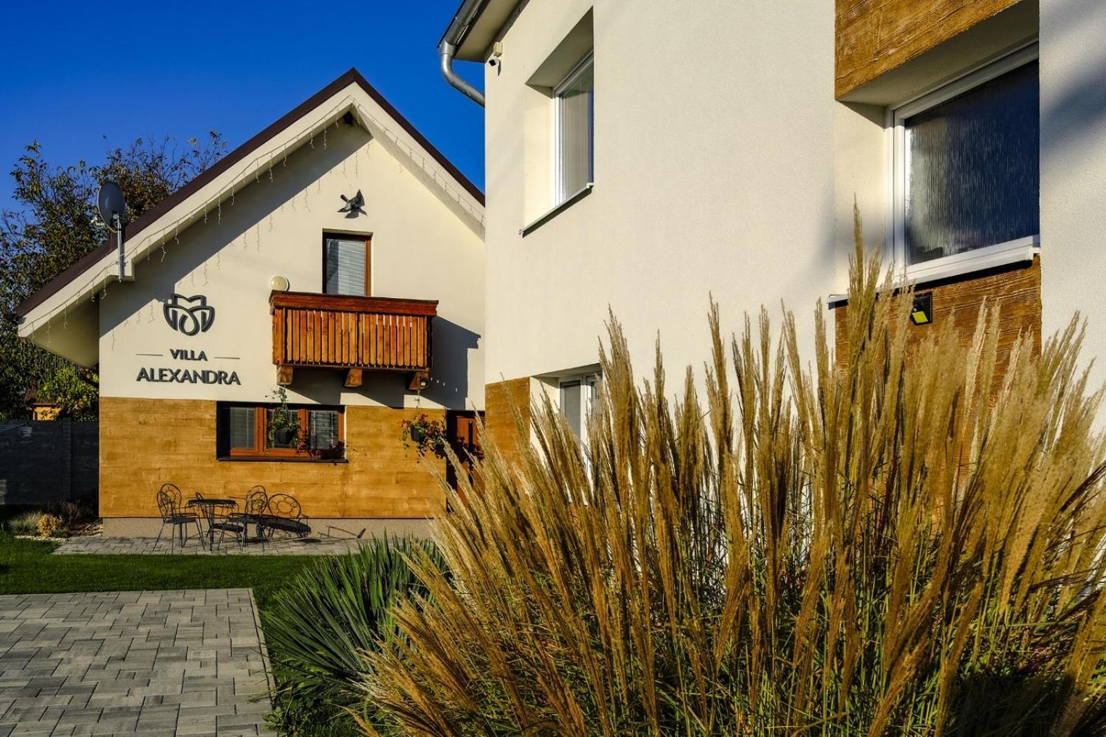 Villa Michaela Bešeňová Eksteriør bilde